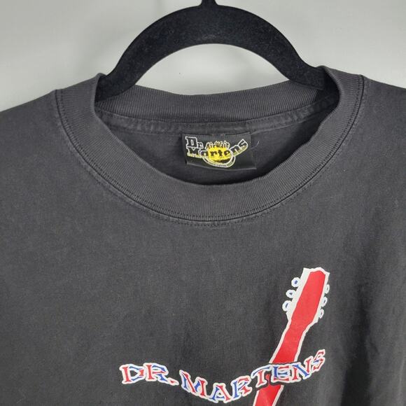Dr. Martens Black Bristish Flag Graphic Short Sleeve Tee L - Picture 5 of 9